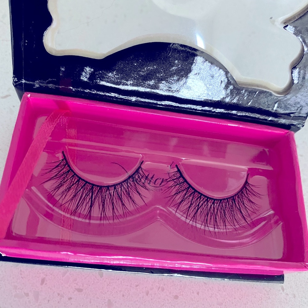 Flutter Lashes real mink fur false lashes NEW